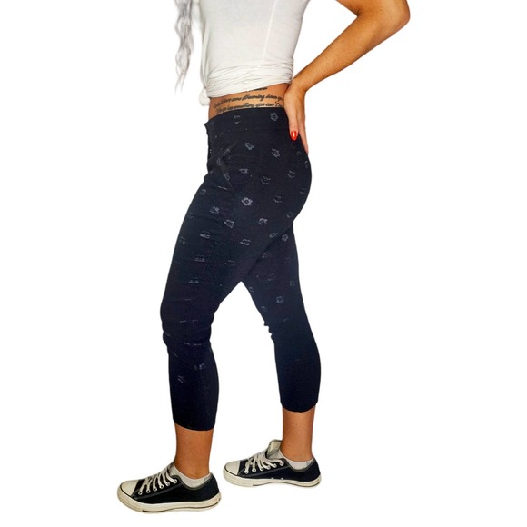 Loft Petites Pants 4p 29 Black Floral Embroidered Dressy Relaxed Capris Marisa - Picture 3 of 12